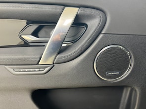 Vehicle image LAND ROVER Discovery Sport 2.0 SD4 200 SE