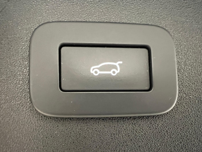 Vehicle image LAND ROVER DISCOVERY SPORT