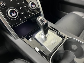 Vehicle image LAND ROVER Discovery Sport 2.0 SD4 200 SE