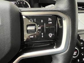 Vehicle image LAND ROVER Discovery Sport 2.0 SD4 200 SE