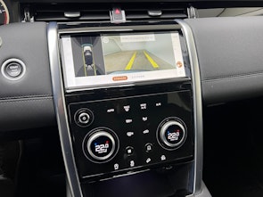 Vehicle image LAND ROVER Discovery Sport 2.0 SD4 200 SE