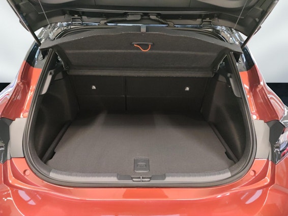 Vehicle image 7 Vehicle image 7