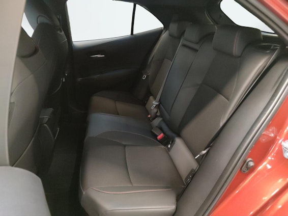 Vehicle image 17 Vehicle image 17