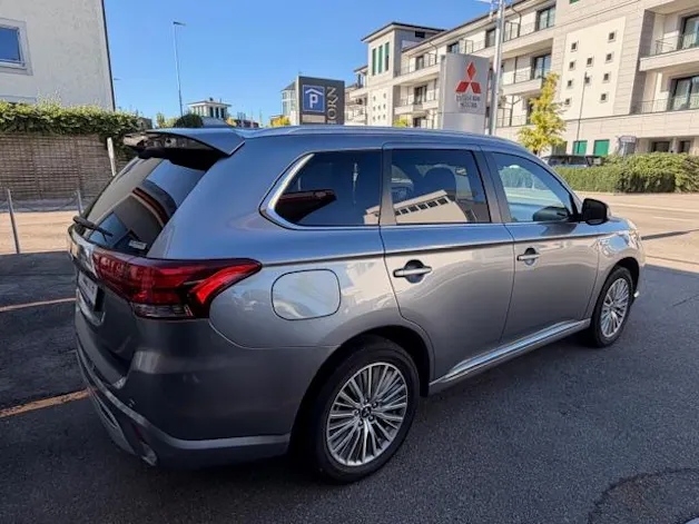 Mitsubishi Outlander 2.4 PHEV Diamond