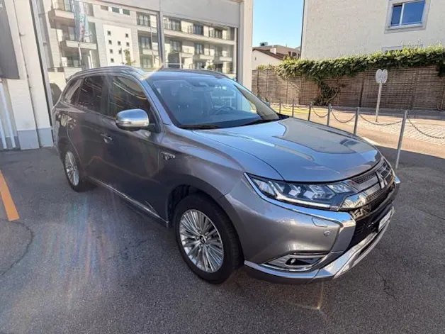 Mitsubishi Outlander 2.4 PHEV Diamond