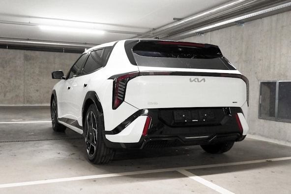 Vehicle image 12 Vehicle image 12