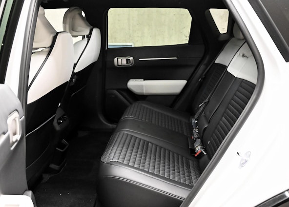 Vehicle image 9 Vehicle image 9