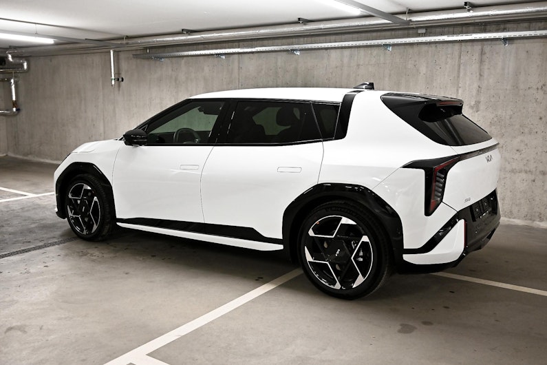 Vehicle image KIA EV4
