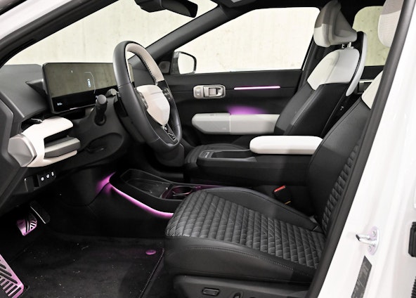 Vehicle image 10 Vehicle image 10