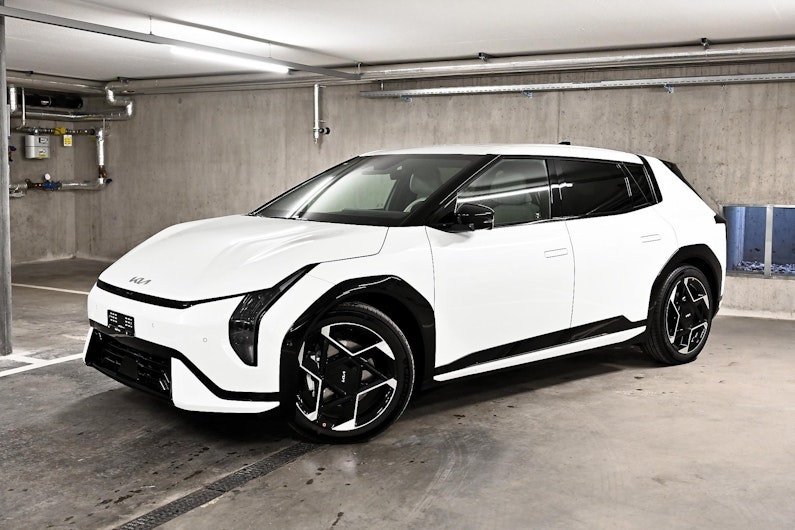 Vehicle image KIA EV4