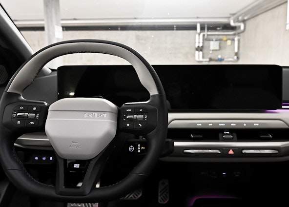 Vehicle image 12 Vehicle image 12