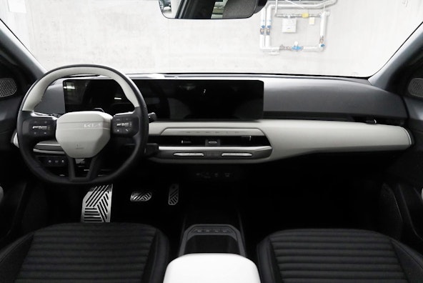 Vehicle image 9 Vehicle image 9