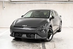 Kia EV4 81 kWh Earth