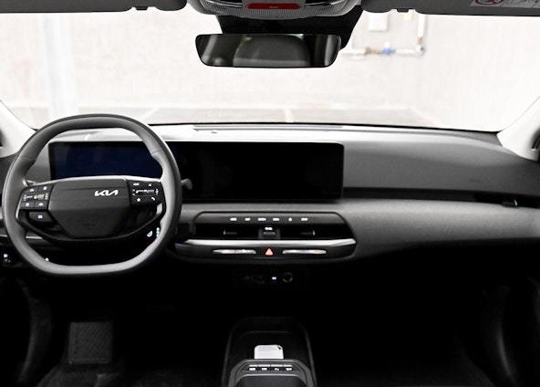 Vehicle image 8 Vehicle image 8