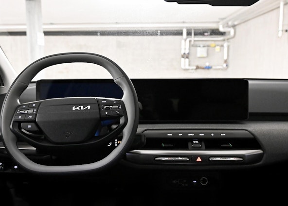 Vehicle image 4 Vehicle image 4