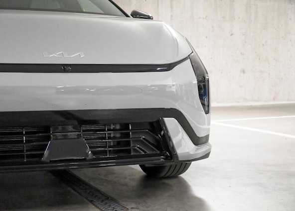 Vehicle image 12 Vehicle image 12