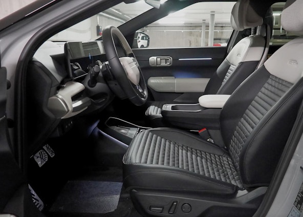 Vehicle image 2 Vehicle image 2