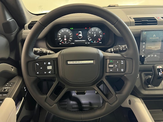 Vehicle image 3 Vehicle image 3