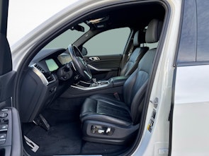 Vehicle image BMW X5 45e xDrive SAG