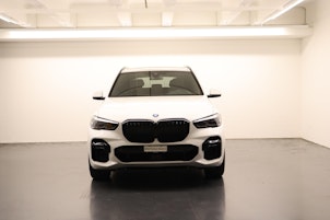 Vehicle image BMW X5 45e xDrive SAG
