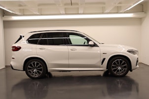 Vehicle image BMW X5 45e xDrive SAG