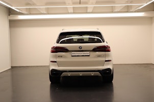 Vehicle image BMW X5 45e xDrive SAG