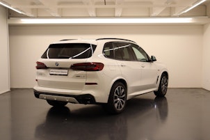 Vehicle image BMW X5 45e xDrive SAG