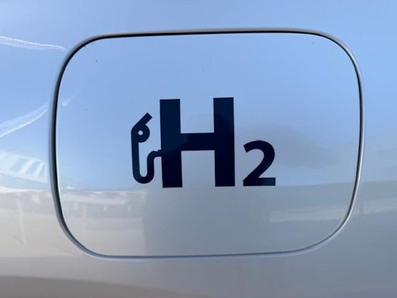 Vehicle image 8 Vehicle image 8