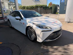 Toyota Mirai Fuel Cell Platinum