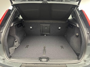 Vehicle image VOLVO XC40 2.0 B3 MH Plus Dark