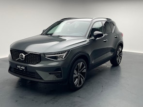 Vehicle image VOLVO XC40 2.0 B3 MH Plus Dark
