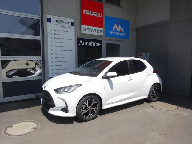 Toyota Yaris 1.5 VVT-i HSD e