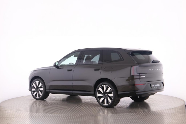 image du véhicule VOLVO EX 90