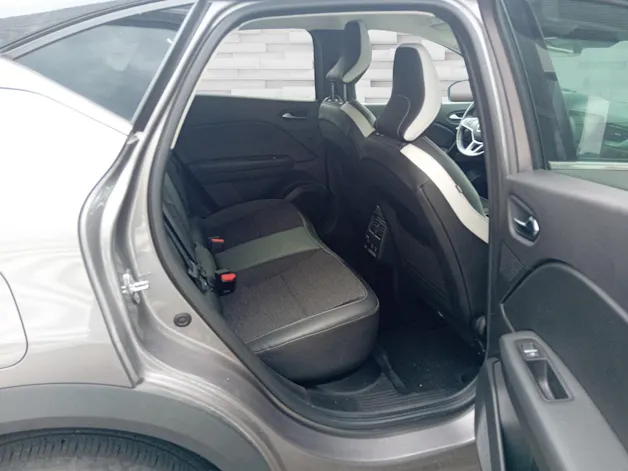 Renault Captur 1.6 E-Tech techno