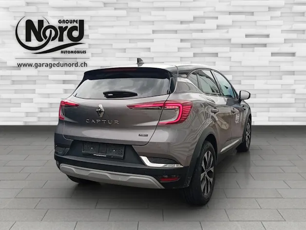Renault Captur 1.6 E-Tech techno