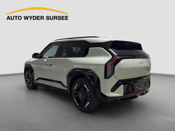 Vehicle image 3 Vehicle image 3