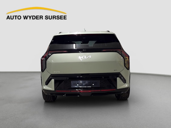 Vehicle image 4 Vehicle image 4