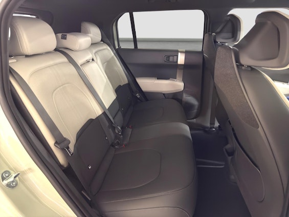 Vehicle image 11 Vehicle image 11