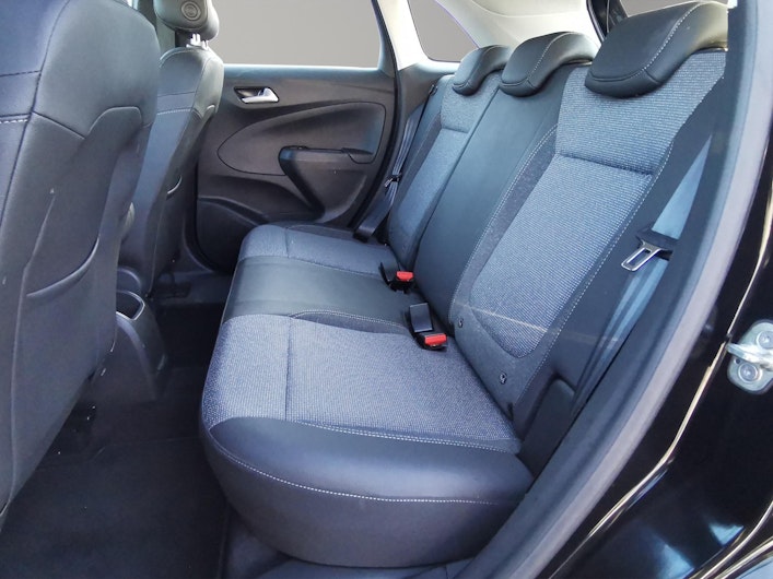 Vehicle image OPEL CROSSLAND