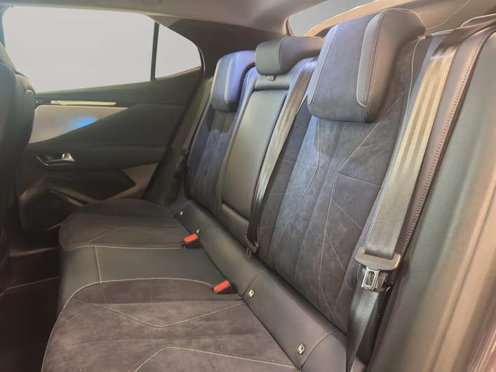 Vehicle image DS AUTOMOBILES 104