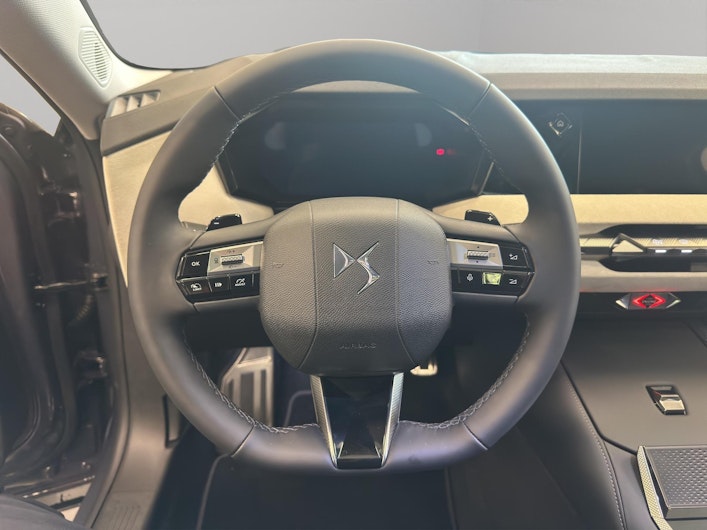 Vehicle image DS AUTOMOBILES 104