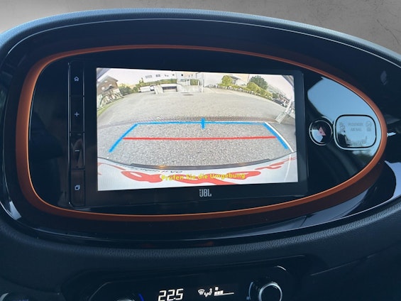 Vehicle image 27 Vehicle image 27