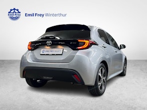 Vehicle image TOYOTA Yaris 1.5 VVT-i HSD Trend