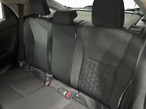 Vehicle image TOYOTA Yaris 1.5 VVT-i HSD Trend