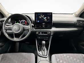 Vehicle image TOYOTA Yaris 1.5 VVT-i HSD Trend