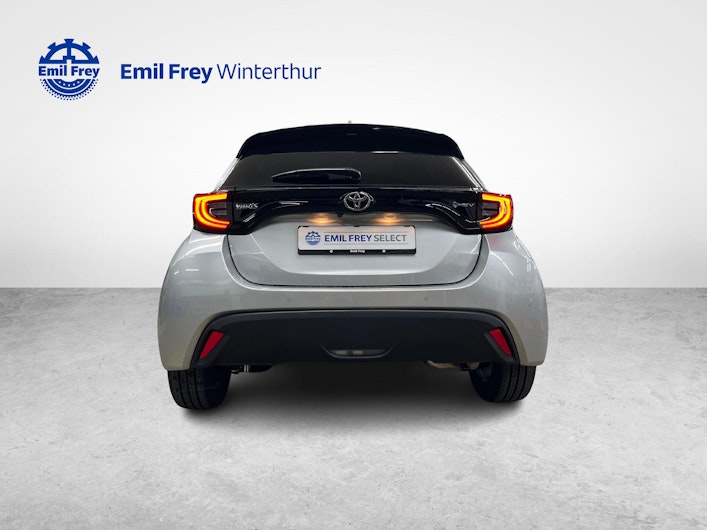 Vehicle image TOYOTA YARIS