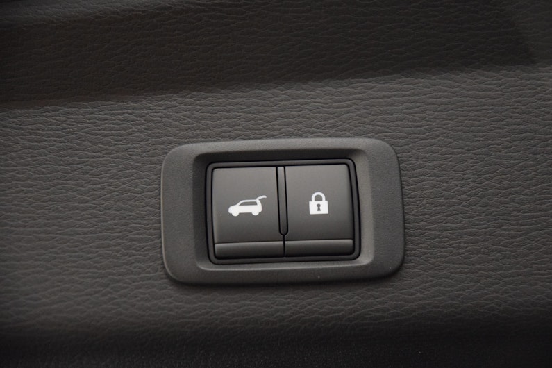 Vehicle image MITSUBISHI OUTLANDER