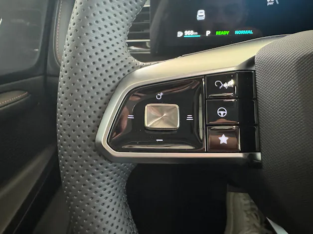 MG HS 1.5 Hybrid Luxury