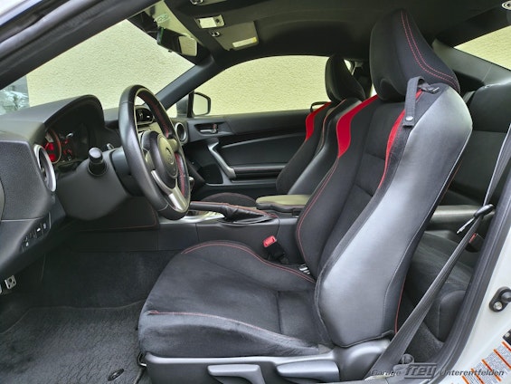 Vehicle image 5 Vehicle image 5