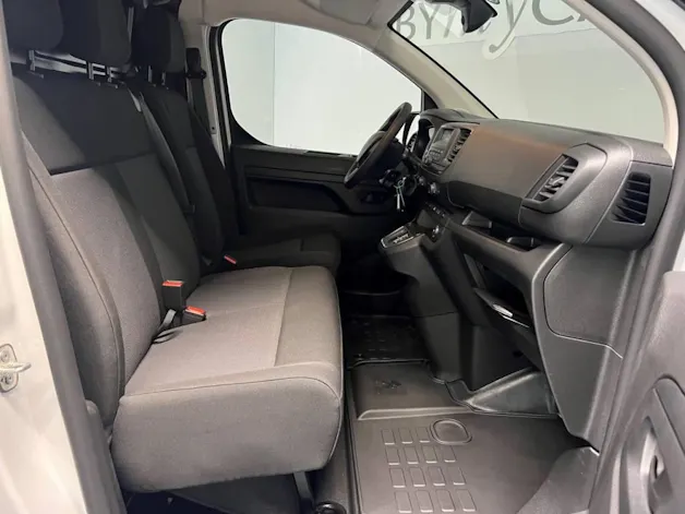 Peugeot Expert 75 KWh Standard